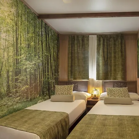 منتجع Magic Robin Hood