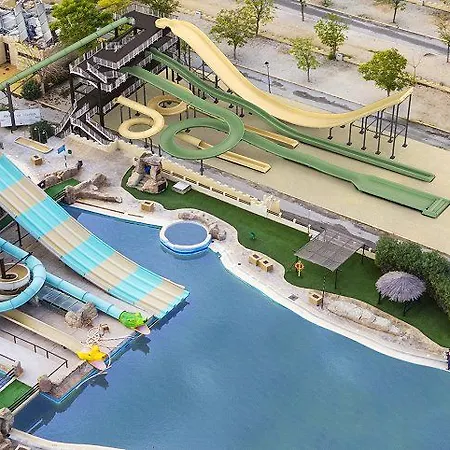 Magic Robin Hood منتجع 4*