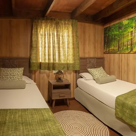 منتجع Magic Robin Hood